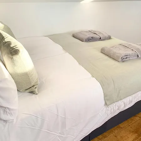 Green Glades Lovely Self Contained Apartment-Studio In Super South West Location By Staystaycations Bristol Exterior photo