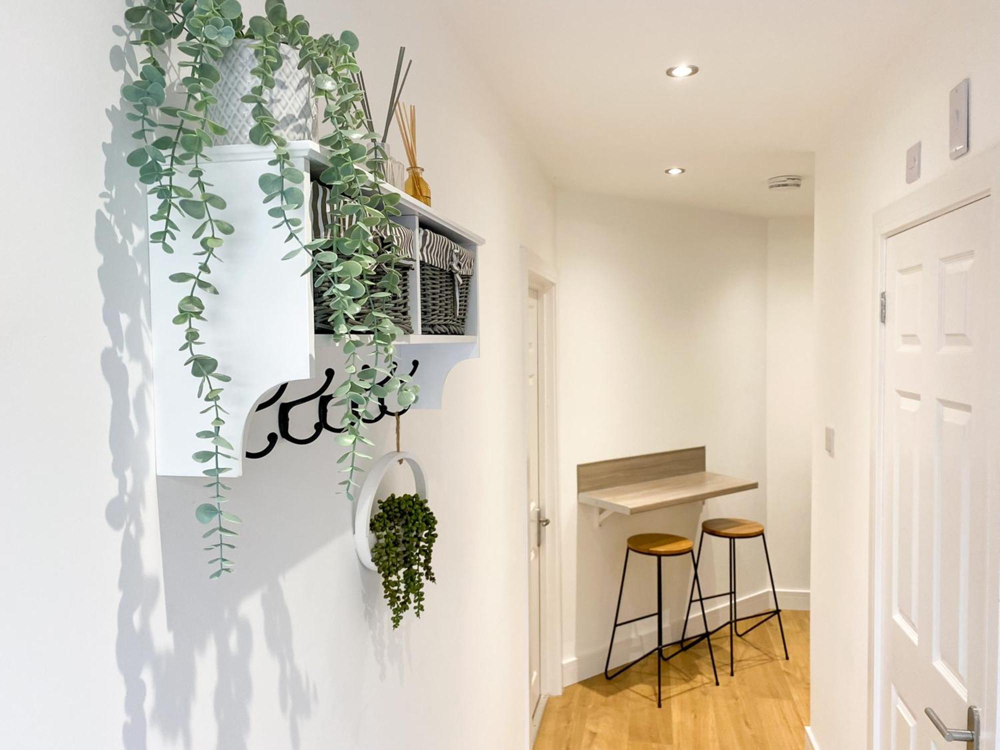 Glades Lovely Self Contained Apartment-studio In Super South West Location By Staystaycations Apartment *